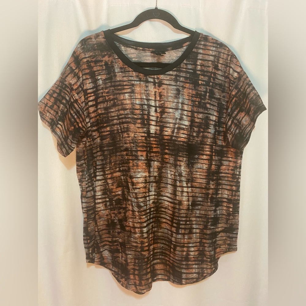 Sheer printed tee 🌸